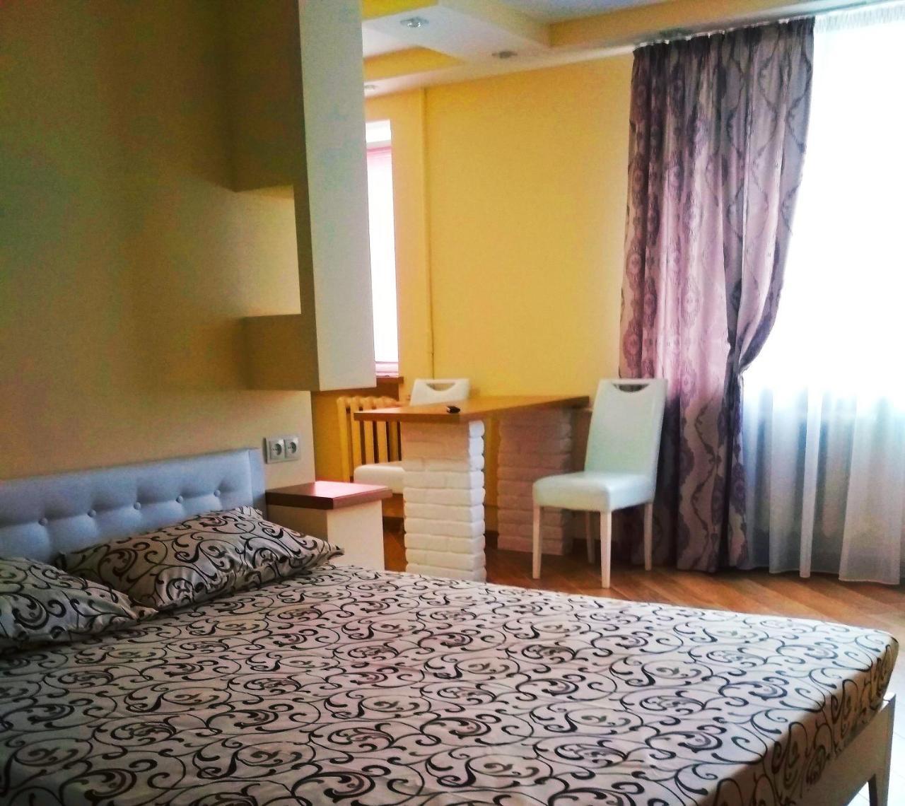 Apartments In The Center Maidan Rivne Kültér fotó